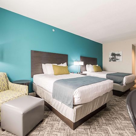 Best Western Plus Sebastian Hotel & Suites Exterior photo