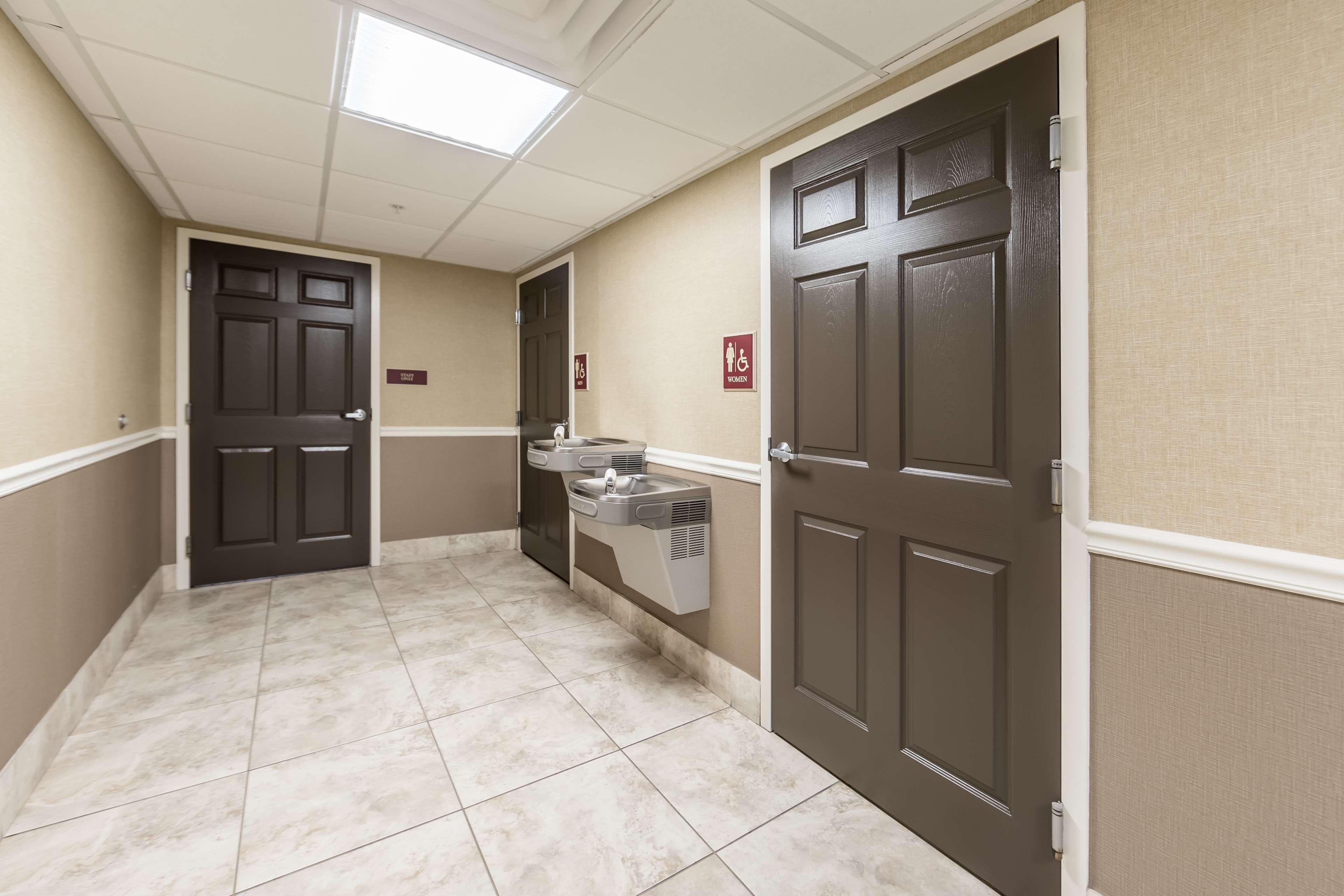 Best Western Plus Sebastian Hotel & Suites Exterior photo
