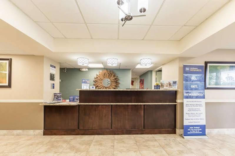 Best Western Plus Sebastian Hotel & Suites Exterior photo